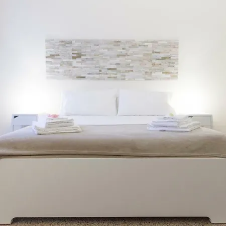 Miani House アパート ローマ